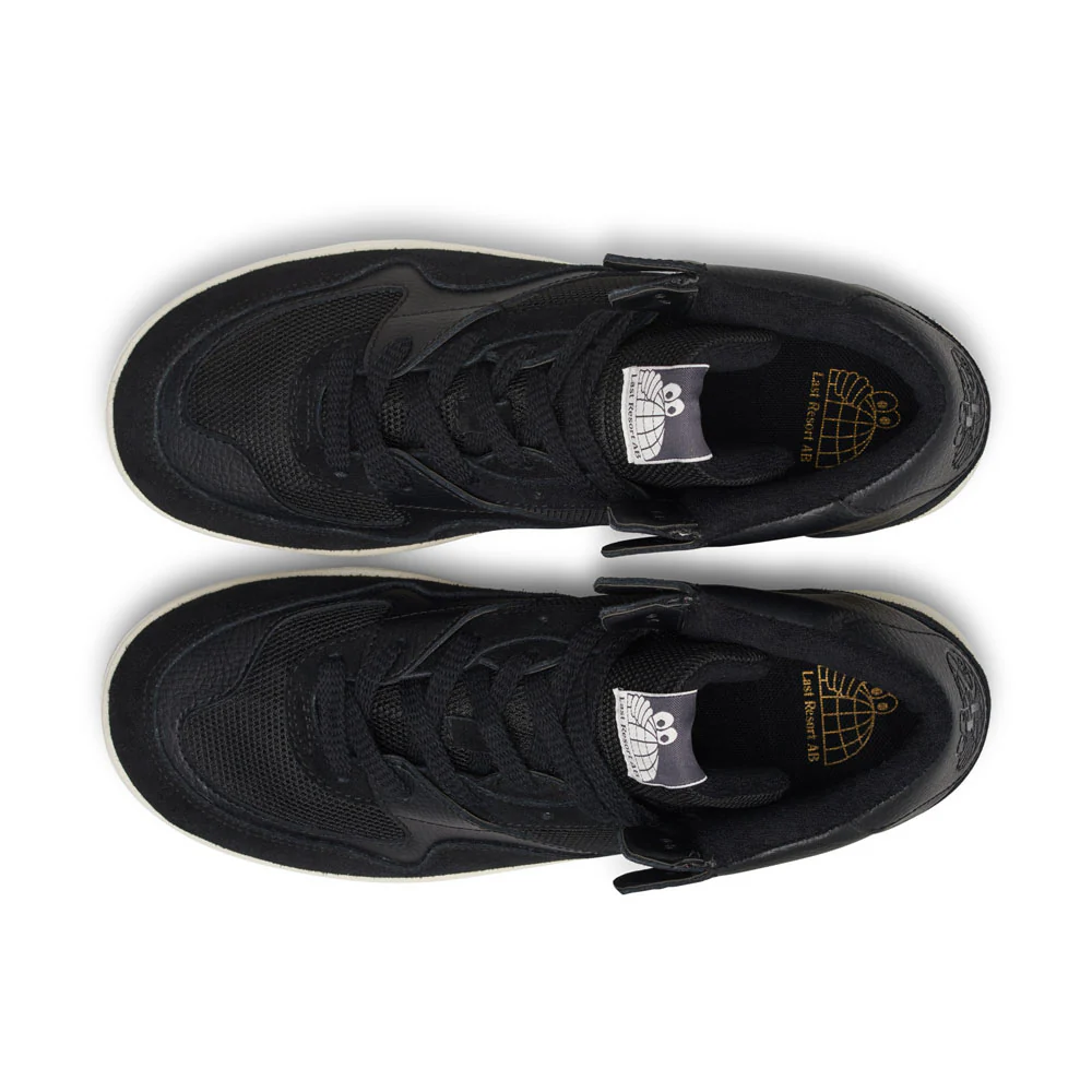 Last Resort 'CM002 Mid' Skate Shoes (Black / White) - Image 3